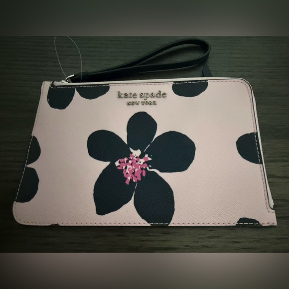 kate spade Handbags - Kate Spade Cameron Grand Flora Wristlet NWOT